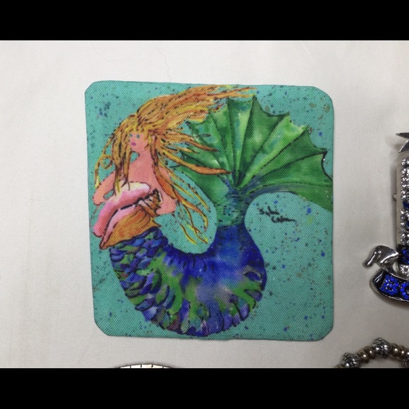 Mermaid Jewelry Set - Pins Bracelets Earrings - Picture 2 of 11